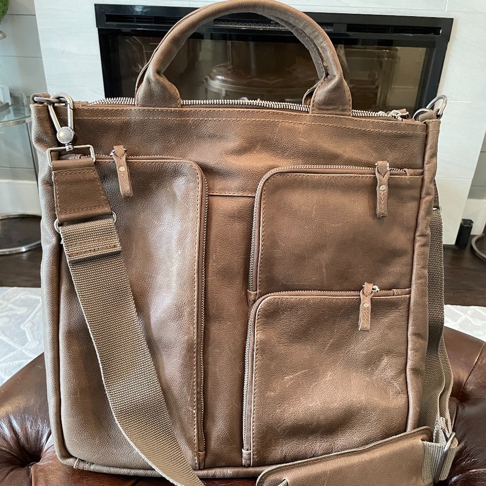 Manistee Large Format Leather Brief